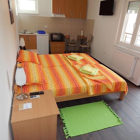 Apartments Center Kg Kragujevac Rom bilde