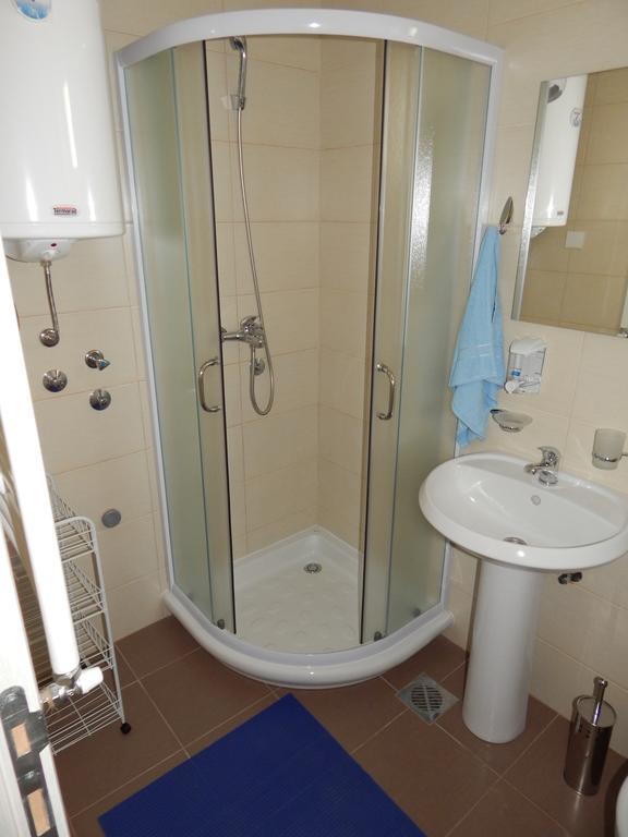 Apartments Center Kg Kragujevac Rom bilde